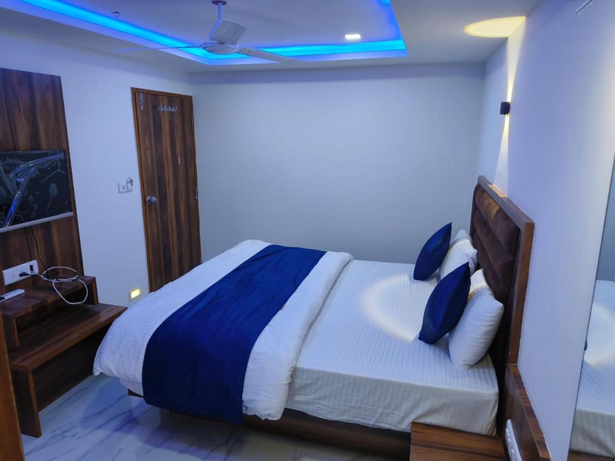 Hotel Ozone,Ахмедабад Екстер'єр фото